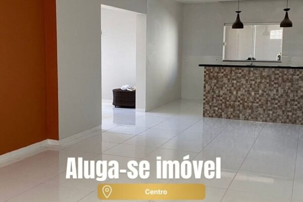 Aluga-se casa no Centro